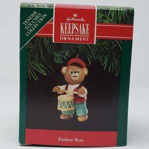 Hallmark 1991 Fanfare Bear Handcrafted Keepsake Holiday Christmas Ornament